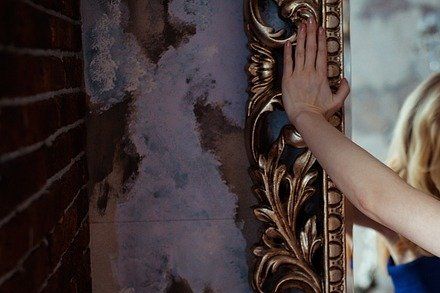 Paola y su reflejo
