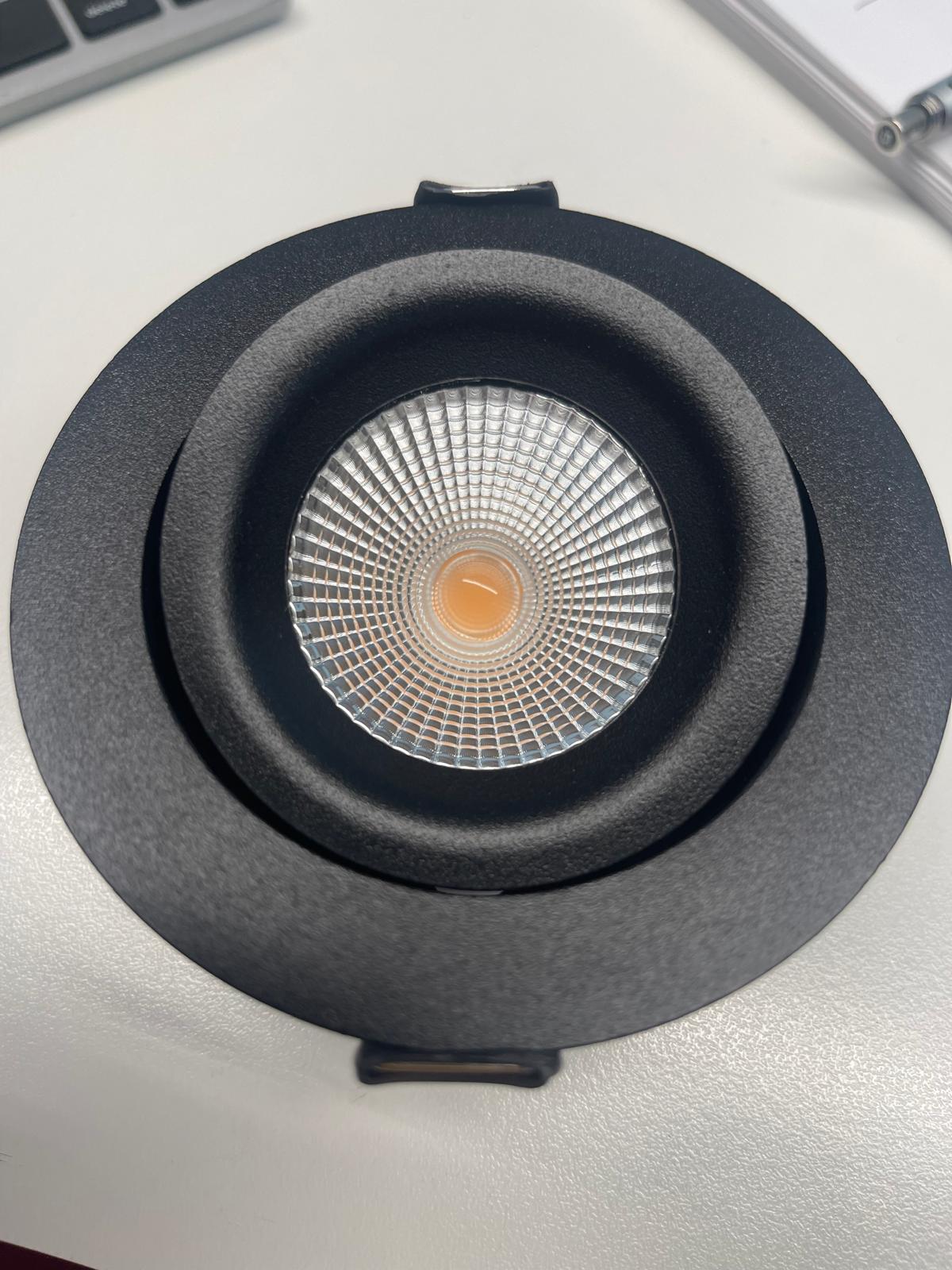 lux1