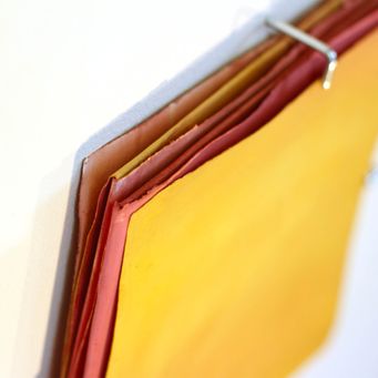 Mustrappe maleri papir gouache kunstværk køb kunst gul