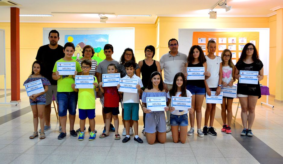 Taller de dibujo y pintura para niños, niñas y jóvenes: Verano 2016.