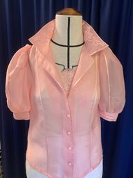 Blus i sidenorganza