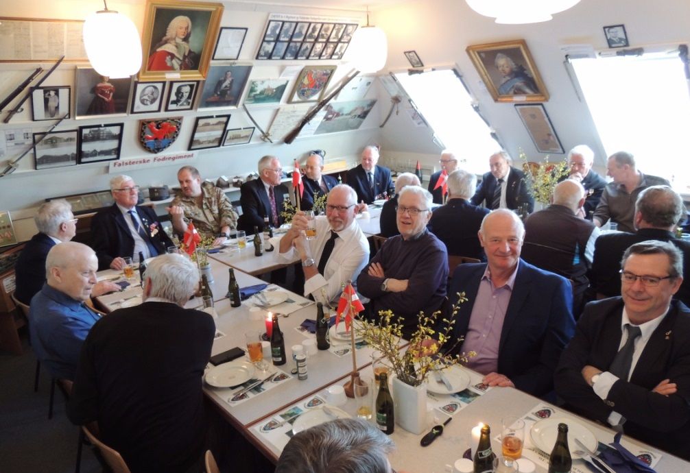2019: Udsnit af deltagerne ved markeringen af regimentets 272 års stiftelsesdag.
Foto: Erik Jakobsen