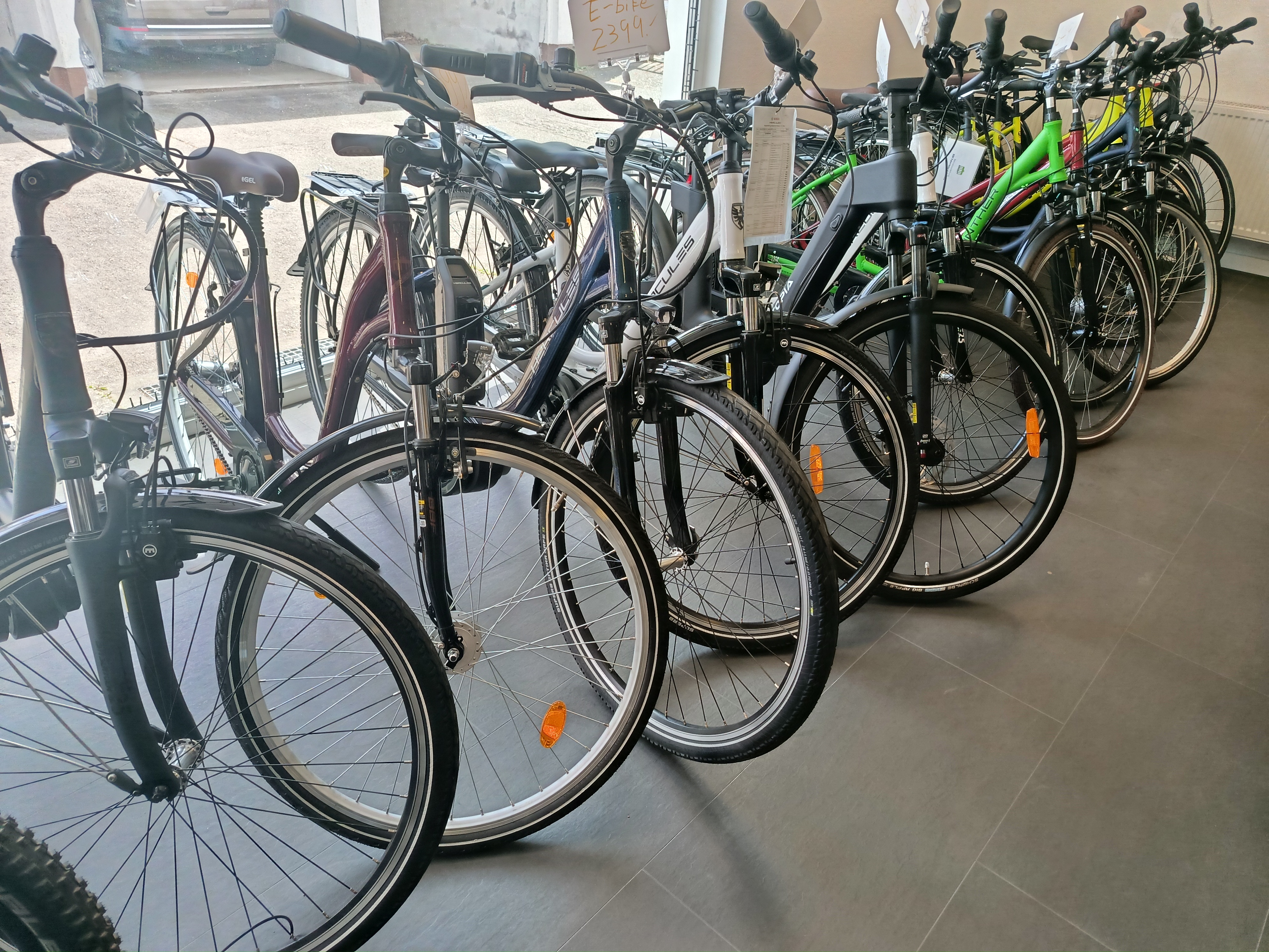 fahrradständer aus edelstahl – 3 Stellplätze | Handgefertigt in Deutschland | Bügelparker für 3 Fahrräder | rostfrei & langlebig | für Garage, Außenbereich & Gewerbe ZÜNDAPP Z898 E-Bike E Farbe:Ethnisch Kids E-Motorbike