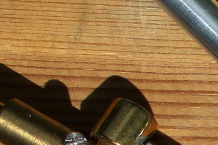 Priser for Custom nåle samt andre modeller, finder du hos nærmeste forhandler.
