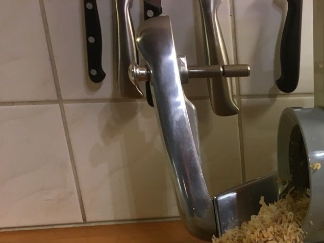 Förutom härligt jobb hela dagen rev jag tvål på kvällen. 👍 se under fliken tvål 😄