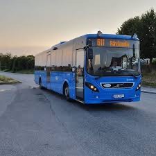Hur långsamt kan en blåbuss köra? Ja, sitter jag bakom ratten så går det inte fort... 🤣 Idag 