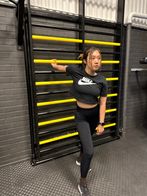 Slutposition biceps och främre deltoideus