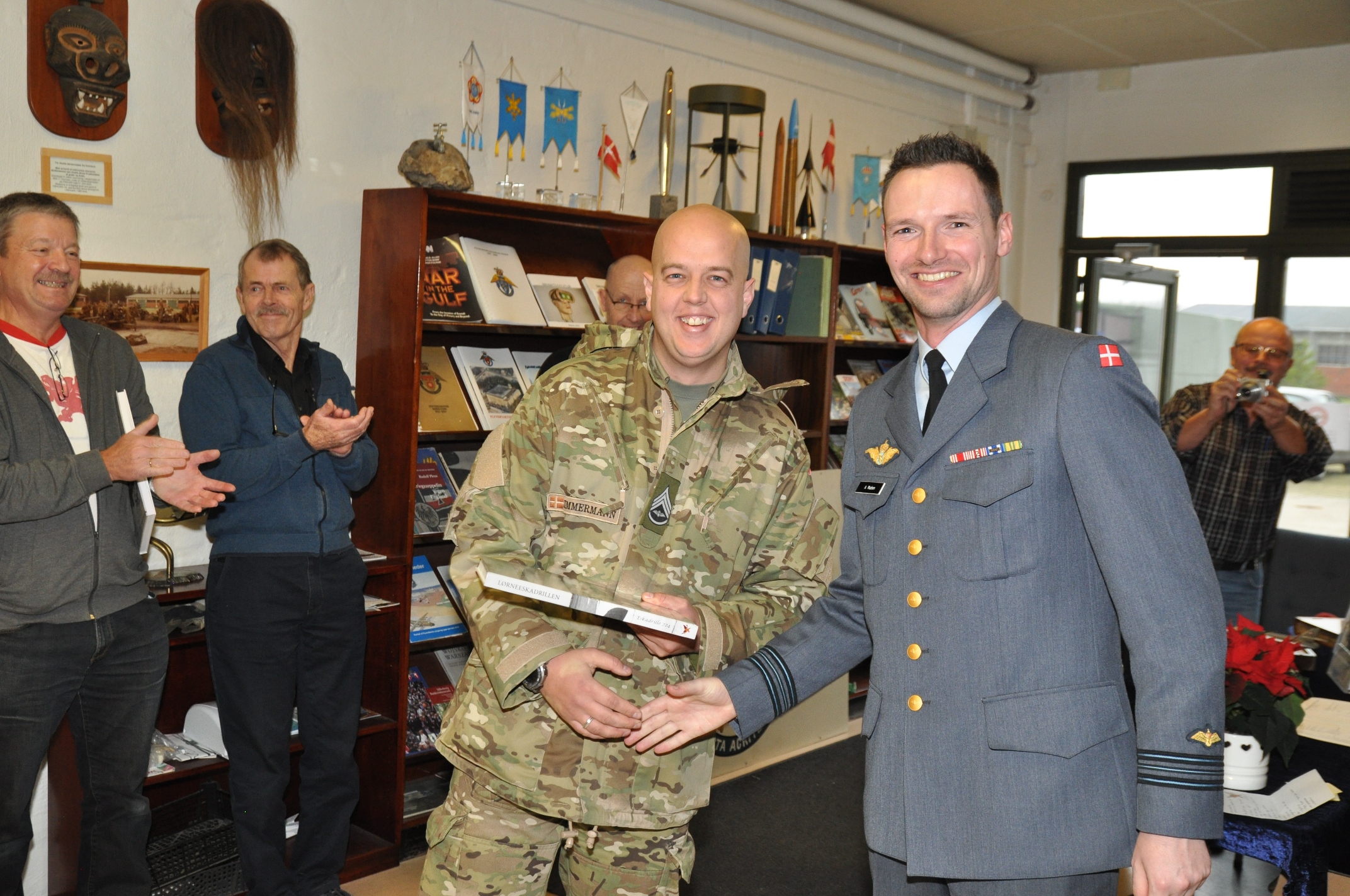 Zimmerman fik en bog af forfatteren for sine bidrag