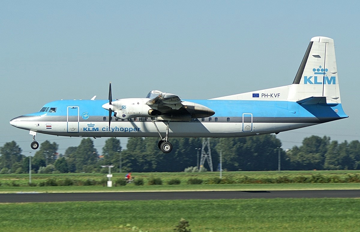 全日空商事 ANA NHS52005 1/500 FOKKER50 - メルカリ
