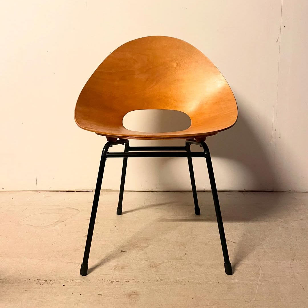 Bentwood chair