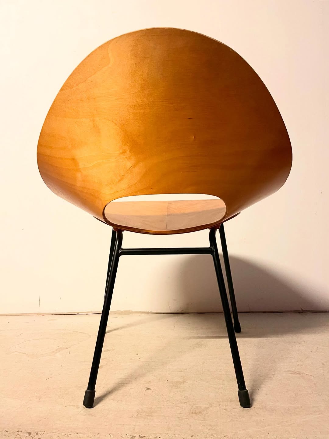 Bentwood chair