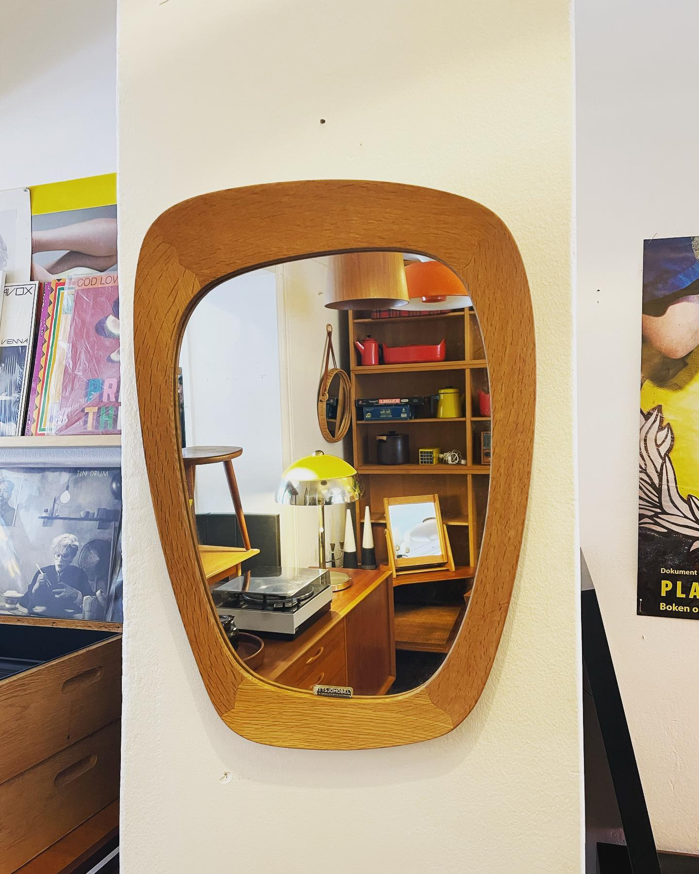 Beautiful oak mirror, design Uno and Östen Kristiansson