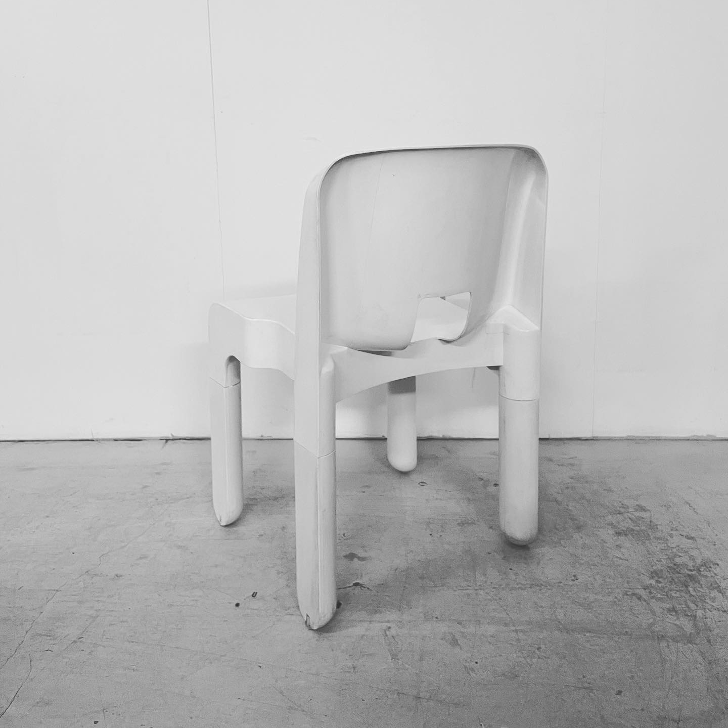 "Universale" plastic chair, design Joe Colombo
