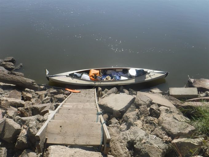 My boat pulled up at Coopers Landing