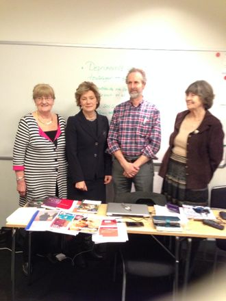Margit Ferm, en av SPES grundare, Maria Larsson, dåvarande folkhälsominister, Johan Andréen och Britta Alin Åkerman Karolinska Institutet