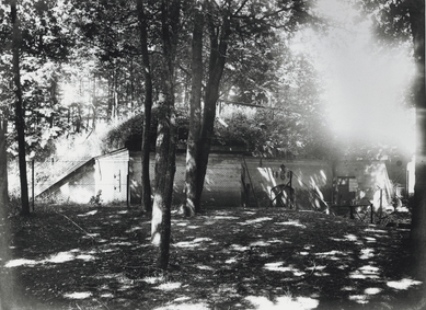 Dæmningsbatterierne. Østre Ordrupkratbatteri ved Galopbanen 1920. Hærens Arkiv