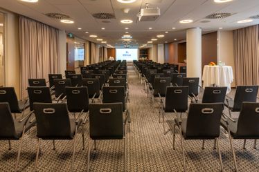 _DSC1418-HDR_HiltonConference_AndersES