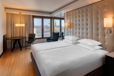 _DSC8077_HiltonSlussen_AndersESPhoto_Ar_Webb_v04