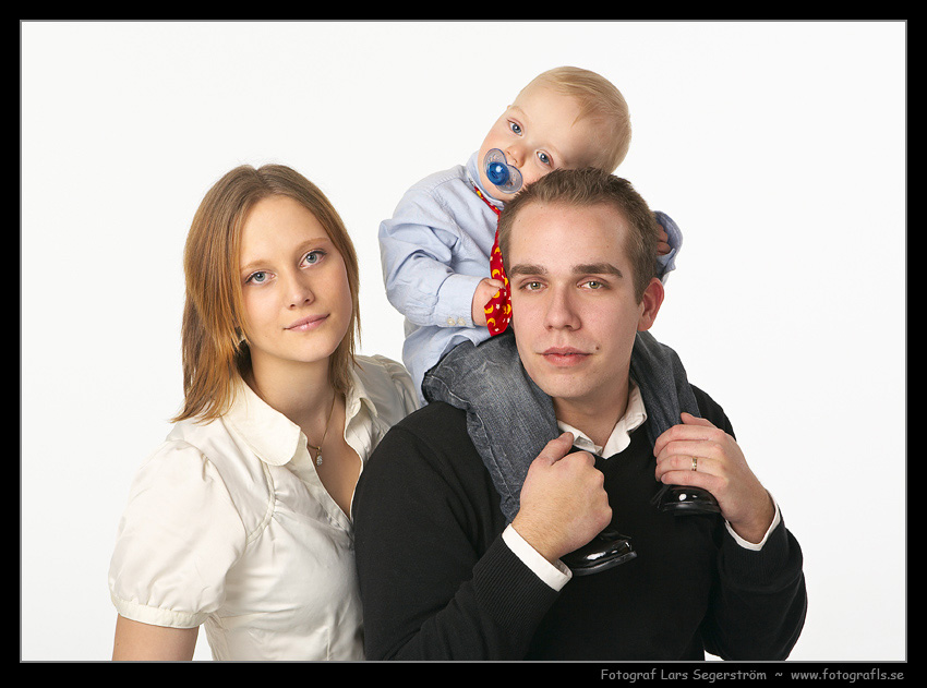Familjebild, föräldrar, barn.
