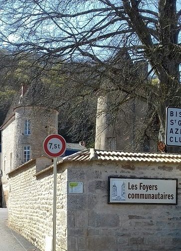 Merci aux bénévoles qui ont effectué la pose de ce panneau !