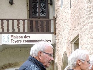 Le public attentif aux explications données