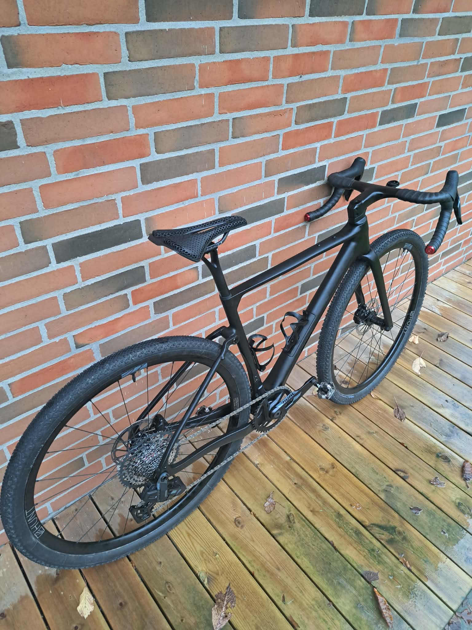 LCG074-D-ALL-BLACK-III