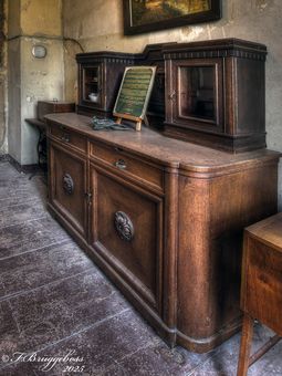 Der Schrank