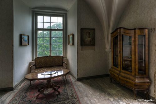 Das Sofa am Fenster