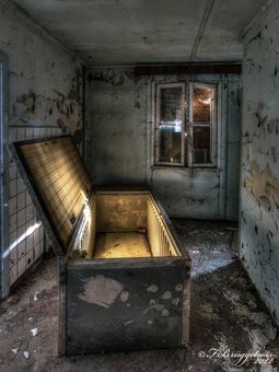 Der Kühlschrank ist leer