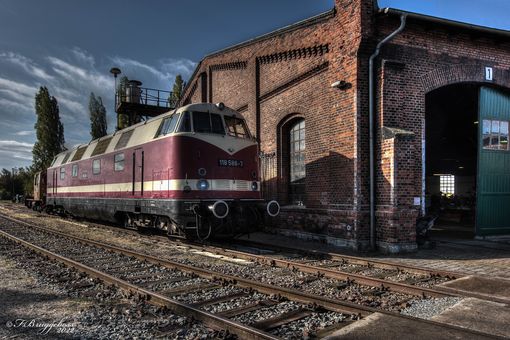 118 586-7