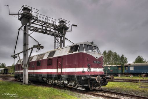 118 692-3 auf dem Gelände