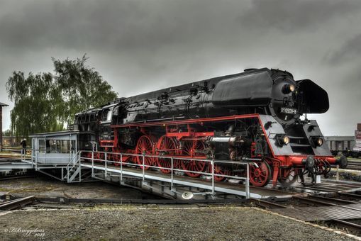 Drehscheibe mit der 01 0509-8