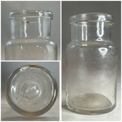 burk-flaska-vasst-puntelmärke-vit