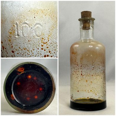 apoteksflaska-flaska-relierfflaska-gammal-100-på-sidan