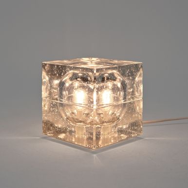 Ice Cube Table Lamp
