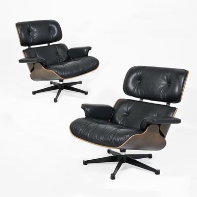 2 Eames Lounge chairs