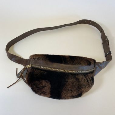 43. Bumbag