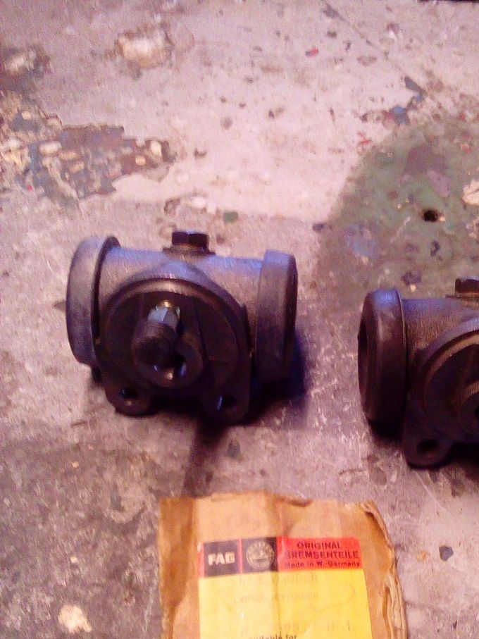Bremsecylinder. Forreste Hanomag matador-f25-f30-f35-1968-69