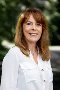 2. Margret Schmitz