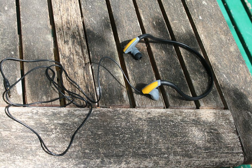 my smart new headphones with less wire to tangle!