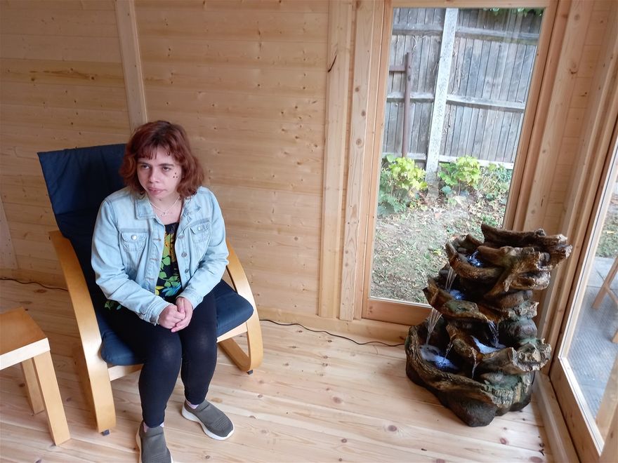 before everyone arrived I had a  quiet chill beside the fountain in the summerhouse...