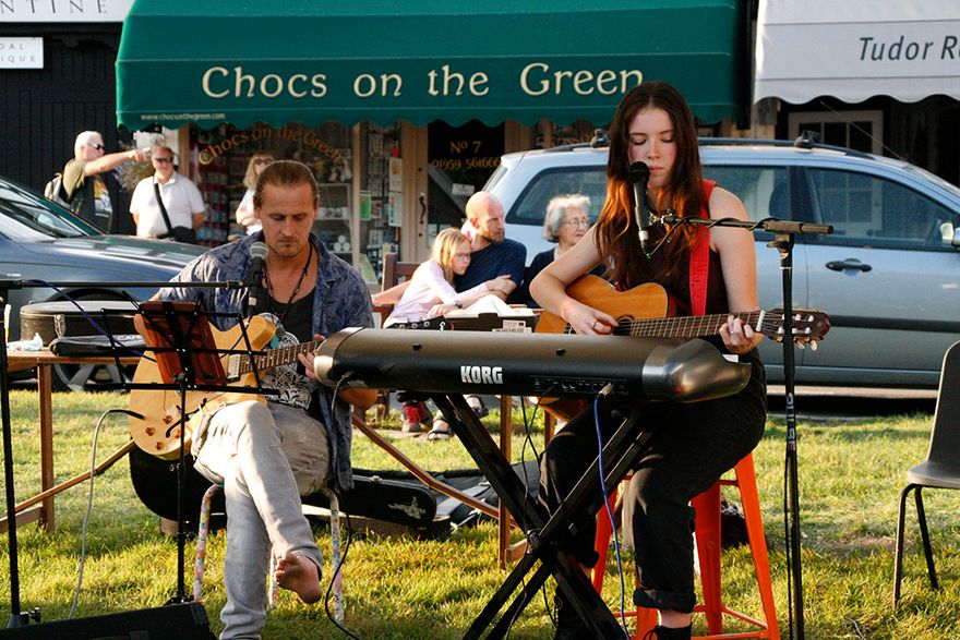 dad's friend James and Lauren his music student both played well...