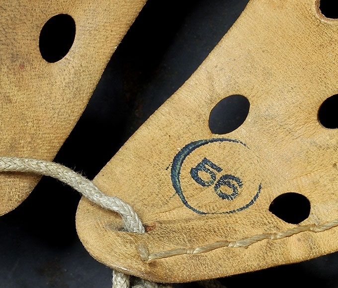 Size ink marking on liner in a late M40. The liner is manufactured by Schubert-Werk K.G, Braunschweig.