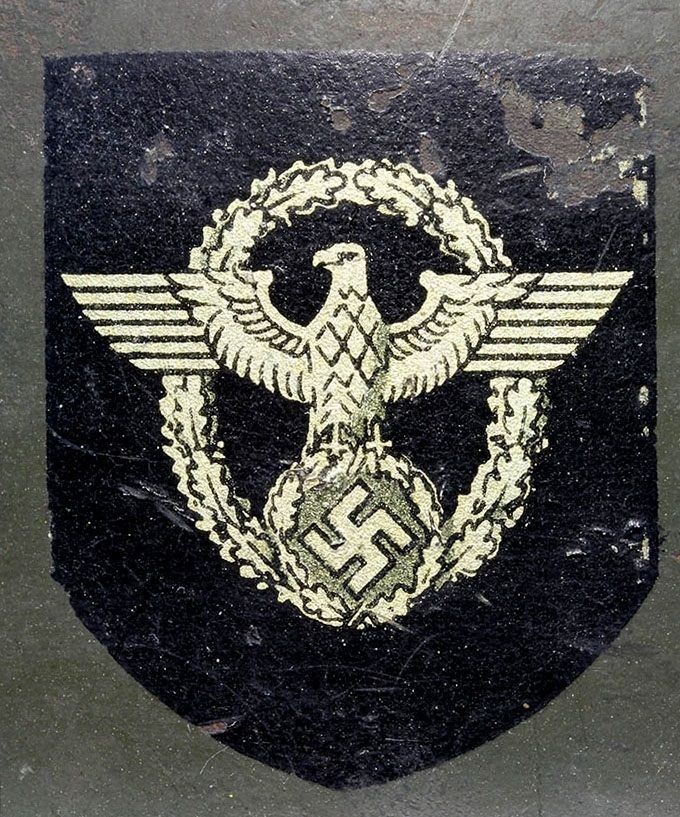 Polizei decal (borderless) on an M35 ET.