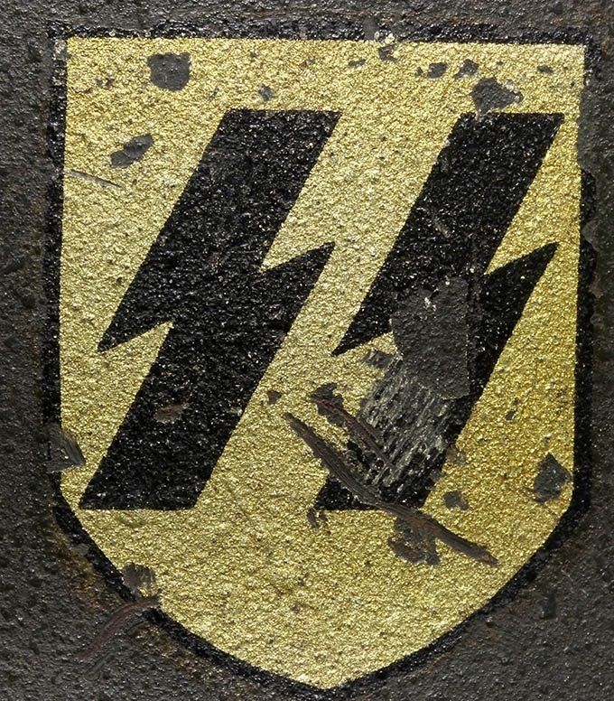 SS decal on an M40 Quist.