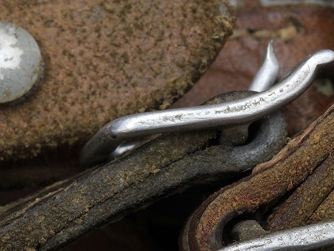 Profile of aluminum buckles. Note the shape.