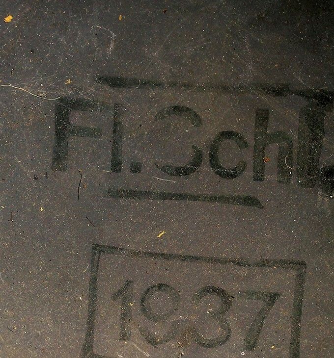 Unit stamp and date inside the dome of a Luftwaffe helmet. Fl. Schl. (Flieger Schule) means Pilot School.