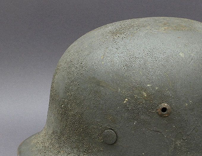 M35 ET62 with gray-blue sand paint.