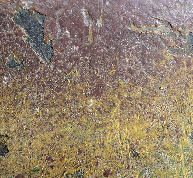 Close-up picture of the wear and the paint.