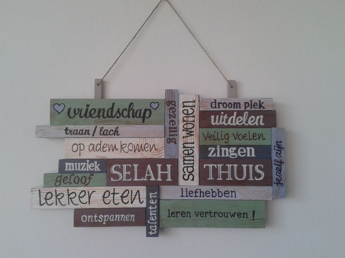 Gekregen van lieve vrienden die ons gezinshuis wilden typeren!